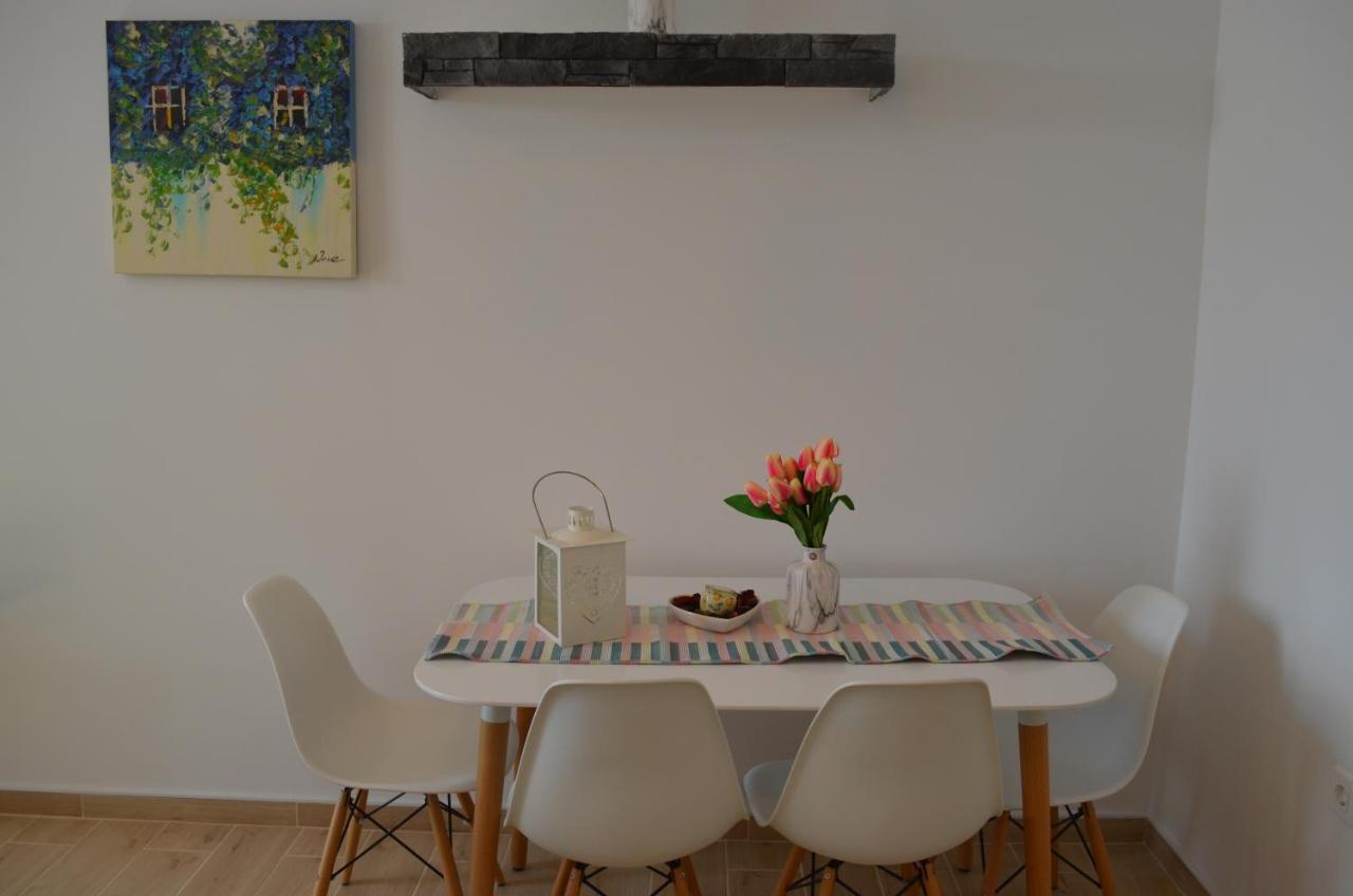 Apartments Korina ツリクヴェニツァ エクステリア 写真
